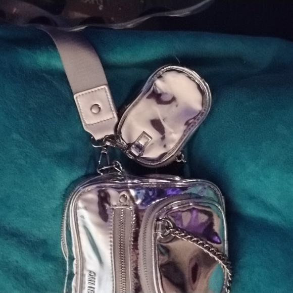 Madden NYC beautiful silver bags excellent used condition only used once - Picture 2 of 5